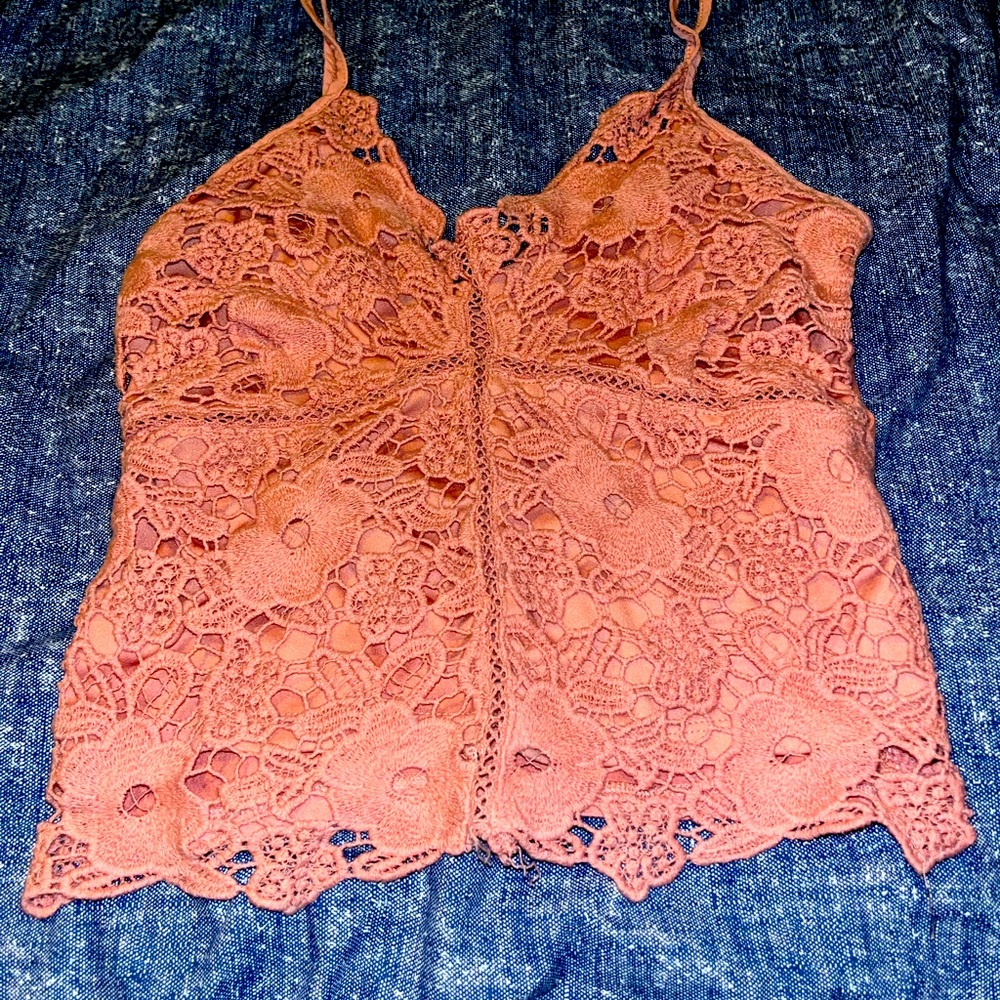 💙 Beautiful butterfly crochet top